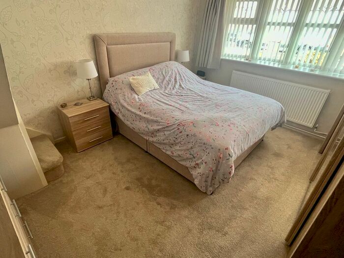 2 Bedroom Semidetached Bungalow For Sale In Sefton Drive, Maghull