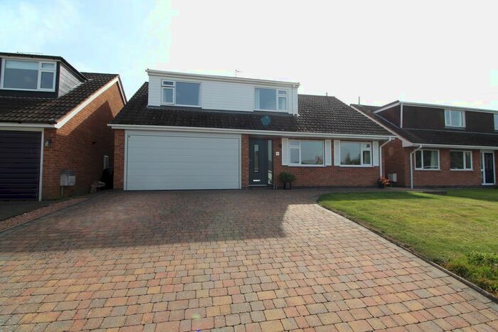 3 Bedroom Detached Bungalow For Sale In St Margarets Drive, Leire, LE17