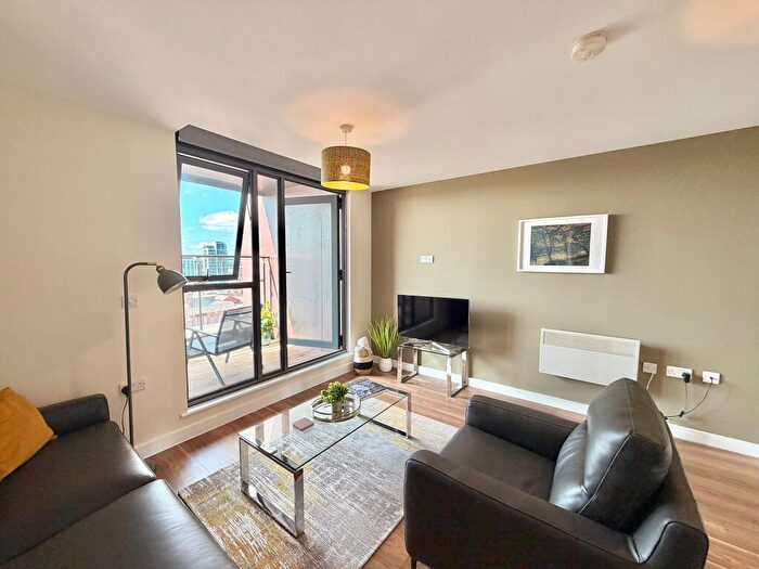 1 Bedroom Apartment To Rent In Wolstenholme Square, Liverpool, L1