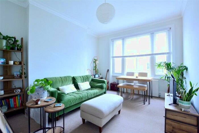 1 Bedroom Apartment To Rent In Wemyss Road, London, SE3