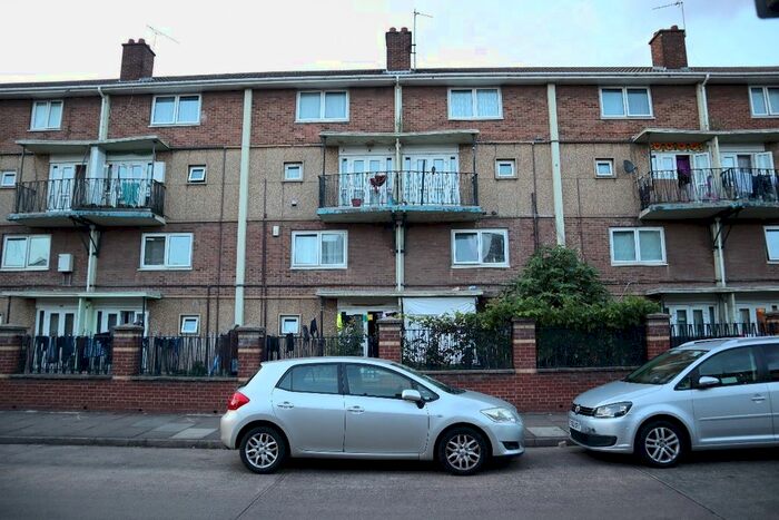 2 Bedroom Flat To Rent In Manitoba Road, Leicester, LE1