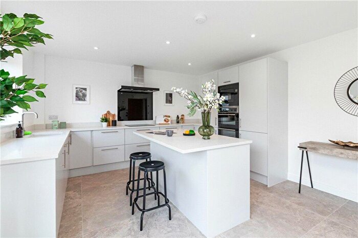 4 Bedroom Detached House For Sale In Reservoir Way, West Lane, Baildon, West Yorkshire, BD17