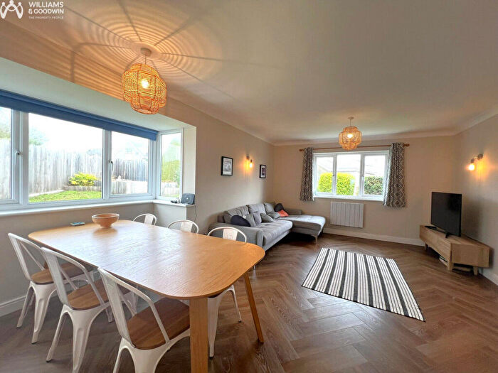 3 Bedroom Detached Bungalow For Sale In Nant Bychan, Moelfre, Anglesey, LL72