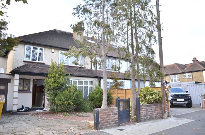 5 Bedroom Detached House To Rent In Mitcham Park, Mitcham, CR4