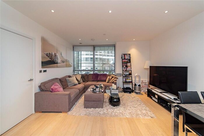 1 Bedroom Flat To Rent In Charrington Tower, Biscayne Avenue, E14