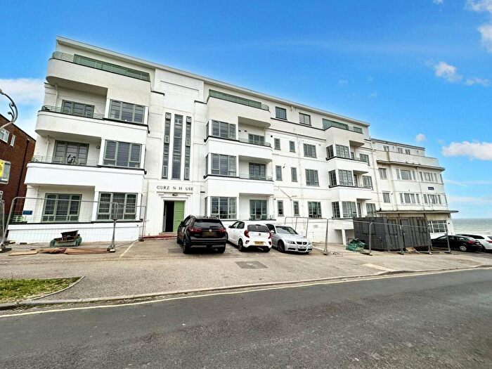 2 Bedroom Flat To Rent In Curzon House, Chichester Drive East, Saltdean, BN2