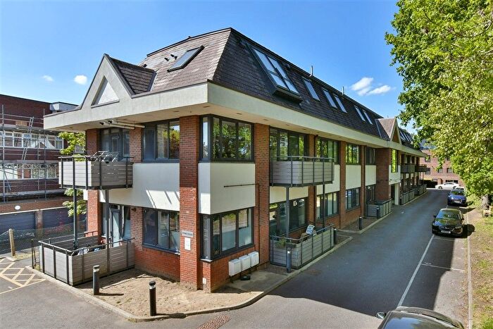 2 Bedroom Flat For Sale In Challenge Court, Leatherhead, Surrey, KT22