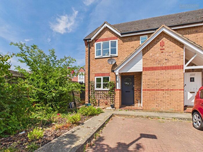 2 Bedroom End Of Terrace House For Sale In Sovereign Place, Peterborough, PE3
