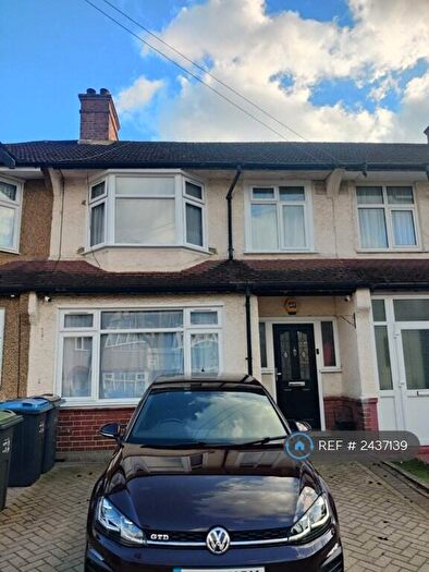 3 Bedroom Terraced House To Rent In Lodge Avenue, Croydon, CR0