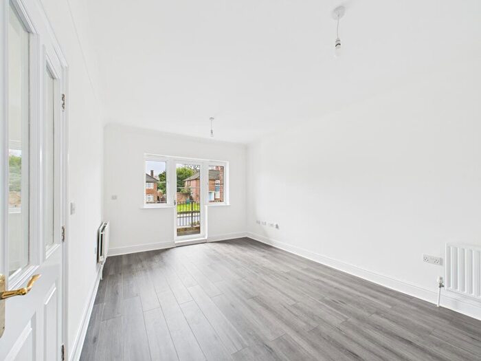 2 Bedroom Flat To Rent In Thornbridge Court, Station Road, New Barnet, Barnet, Hertfordshire, EN5