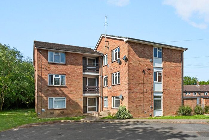 2 Bedroom Flat For Sale In Heath Close, Broadbridge Heath, RH12