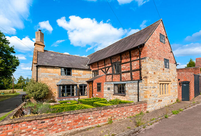 5 Bedroom Detached House For Sale In Pebworth Stratford-upon-Avon, Warwickshire, CV37