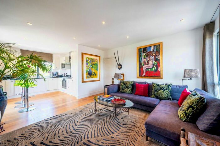 2 Bedroom Flat To Rent In Alton Road, Roehampton, London, SW15