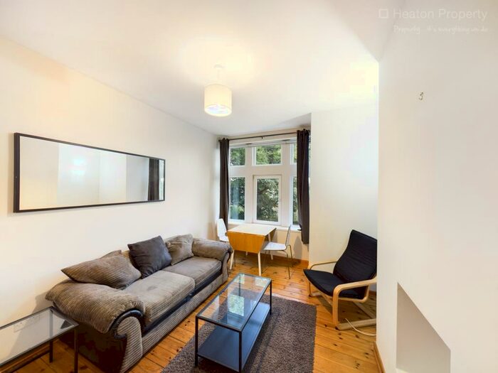 2 Bedroom Flat To Rent In Heaton Grove, Heaton, Newcastle Upon Tyne, NE6