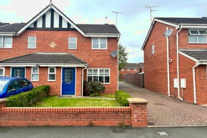 3 Bedroom Semi-Detached House To Rent In Atholl Avenue, Crewe, CW2