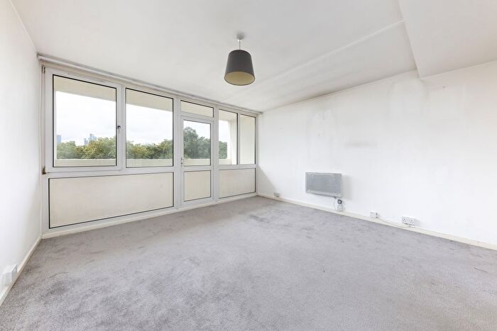 Studio To Rent In Royal Street, London, SE1