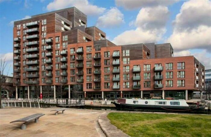 2 Bedroom Flat To Rent In Watermans Place, Wharf Approach, Leeds, LS1