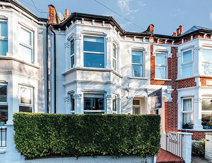 5 Bedroom Terraced House For Sale In Phoenix Road, London, SE20