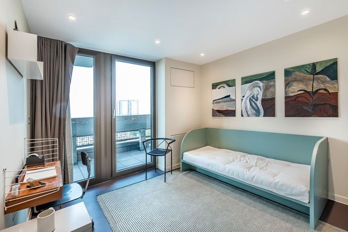 3 Bedroom Flat To Rent In St. Leonards Road, London, E14