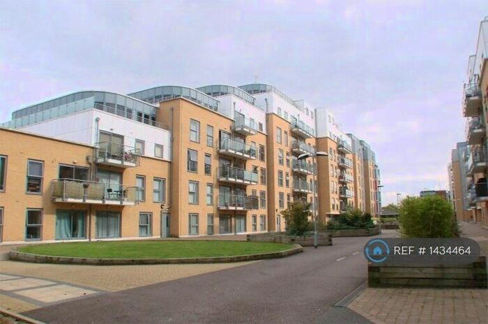 2 Bedroom Flat To Rent In Woolners Way, Stevenage, SG1