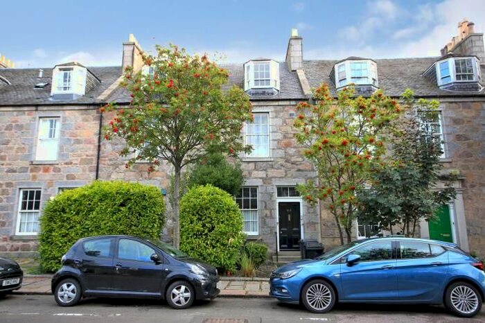 1 Bedroom Flat To Rent In Victoria Street, Aberdeen, AB10