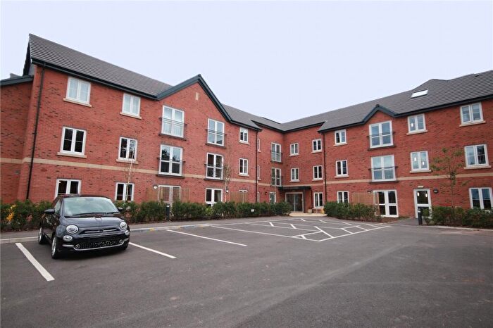 2 Bedroom Apartment For Sale In Poppy Grange, Liverpool Road South, Maghull, L31