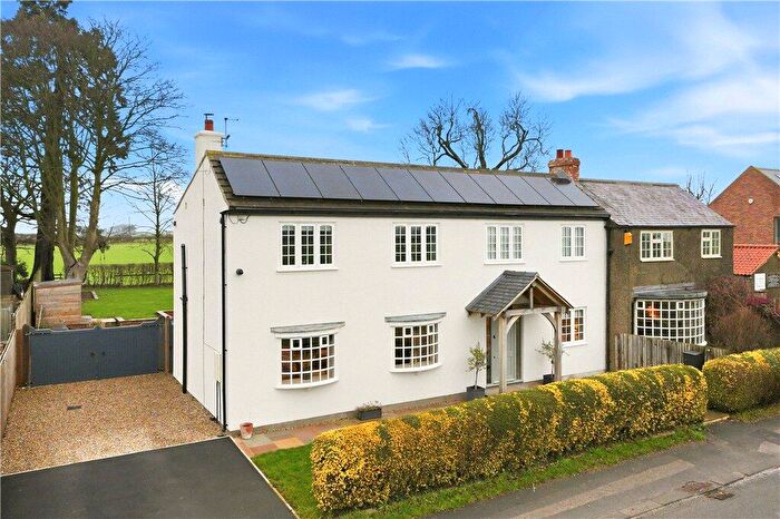 5 Bedroom Semi Detached House For Sale In Burneston, Bedale, North Yorkshire, DL8