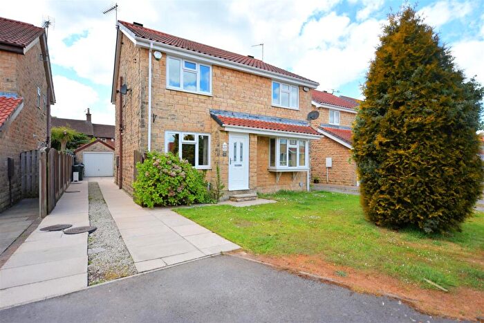 2 Bedroom Semi-Detached House To Rent In Eastfield Close, Tadcaster, LS24