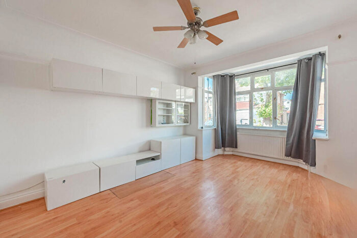 3 Bedroom House To Rent In Montpelier Rise, North Wembley, Wembley, HA9