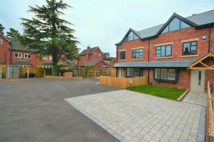 4 Bedroom Terraced House To Rent In Church View, London Road South, Poynton, SK12