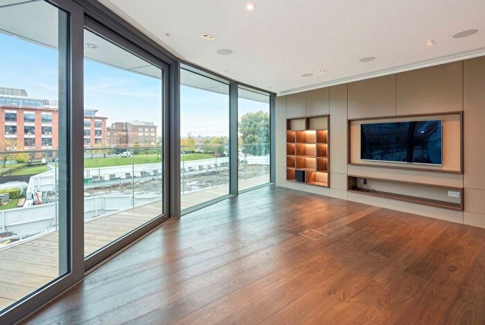 2 Bedroom Flat For Sale In Goldhurst House, Fulham Reach, W6