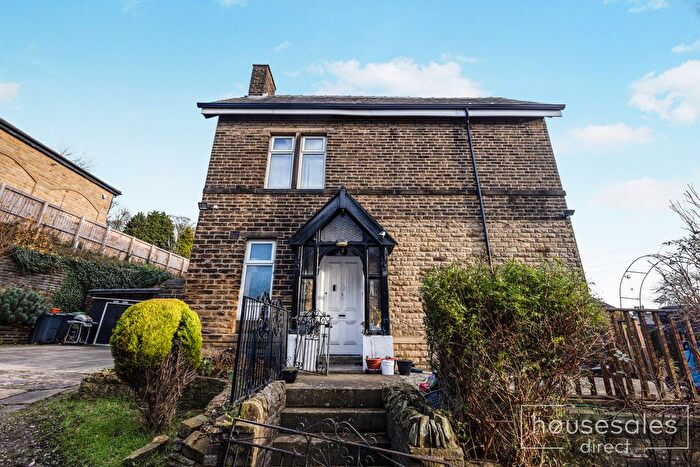 4 Bedroom End Of Terrace House For Sale In Pearson Lane, Bradford, BD9