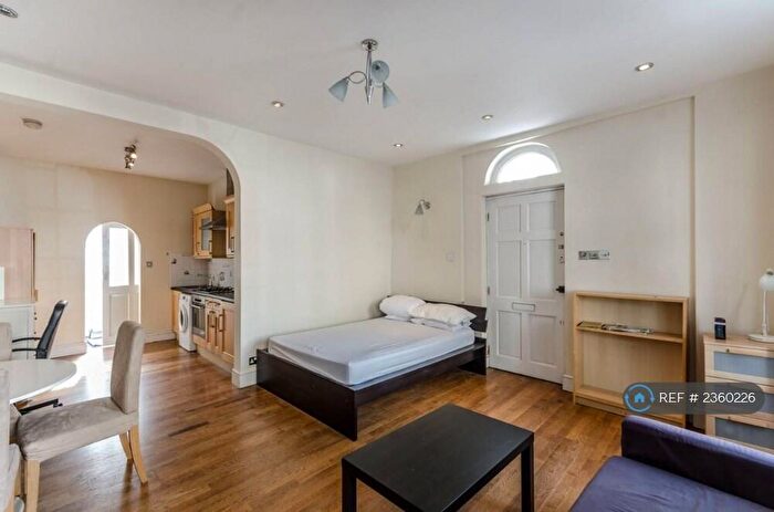 Studio To Rent In Danbury Street, London, N1