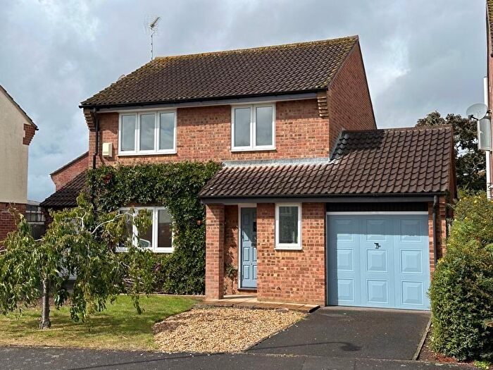 3 Bedroom Detached House For Sale In Calder Crescent, Taunton, TA1