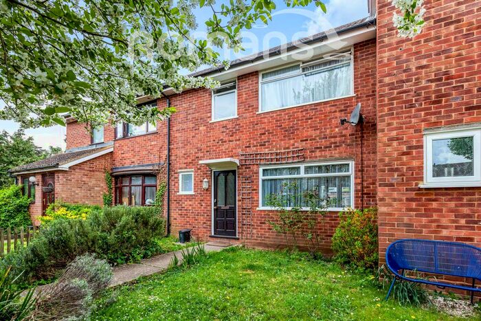 3 Bedroom Property To Rent In Cornwell Road, Old Windsor, Windsor, SL4