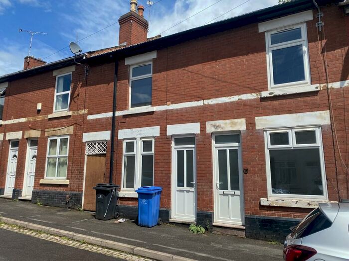 2 Bedroom House To Rent In Moss Street, Derby, DE22