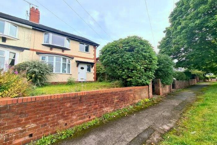 3 Bedroom Property To Rent In Seabridge Road, Newcastle, ST5