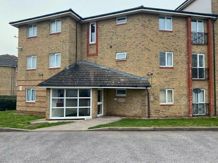 2 Bedroom Apartment To Rent In Trafalger Court, Barking, IG11
