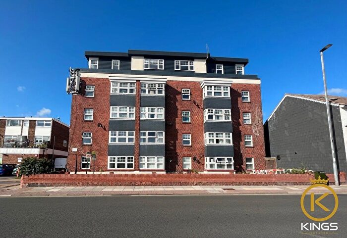 2 Bedroom Flat To Rent In West Court, Highland Road, ., PO4