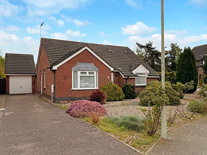 3 Bedroom Detached Bungalow For Sale In Dodson Vale, Kesgrave, Ipswich, IP5