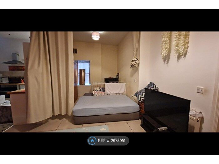 Studio To Rent In Corporation Road, Newport, NP19