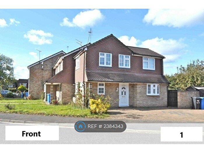 2 Bedroom Semi-Detached House To Rent In Langdale Close, Maidenhead, SL6