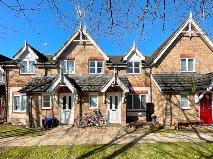 2 Bedroom Terraced House For Sale In Huntington Place, Langley, SL3