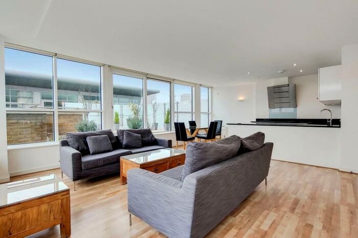 2 Bedroom Flat To Rent In Argyll Road, Woolwich, London, SE18