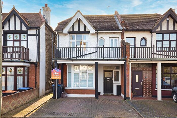 3 Bedroom Semi-Detached House For Sale In Stanley Road, Broadstairs, Kent, CT10