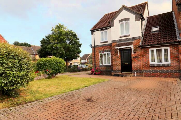 3 Bedroom Terraced House To Rent In Kaye Don Way, Weybridge, KT13