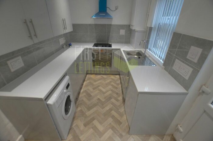 2 Bedroom Terraced House To Rent In Lytham Road, Clarendon Park, LE2