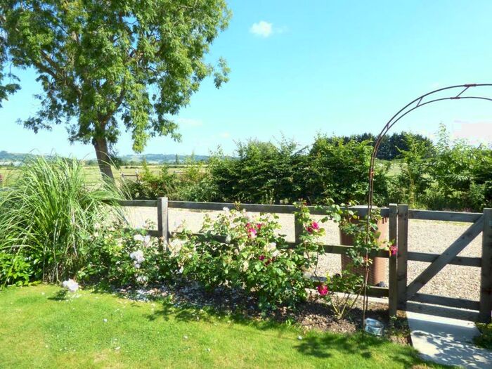 4 Bedroom Barn Conversion For Sale In Priory Lane, Broad Marston, Stratford-upon-Avon, CV37