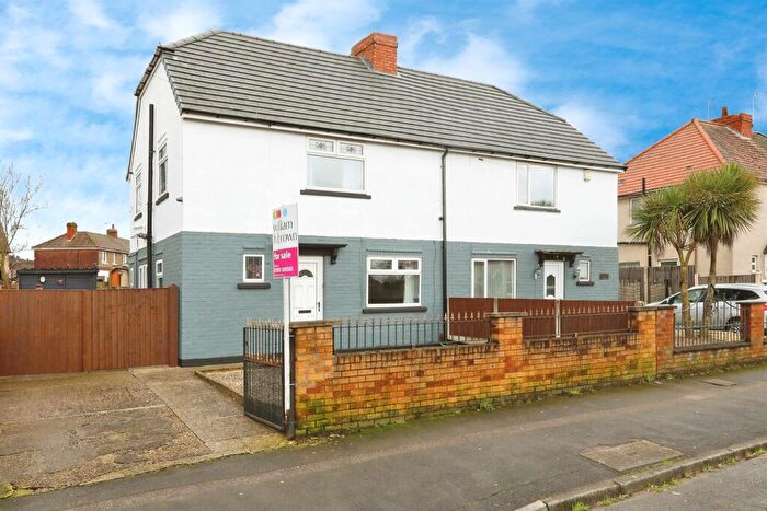 3 Bedroom Semi-Detached House For Sale In Radford Street, Worksop, S80