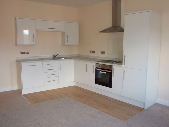 2 Bedroom Flat To Rent In Main Road, Radcliffe-On-Trent, NG12